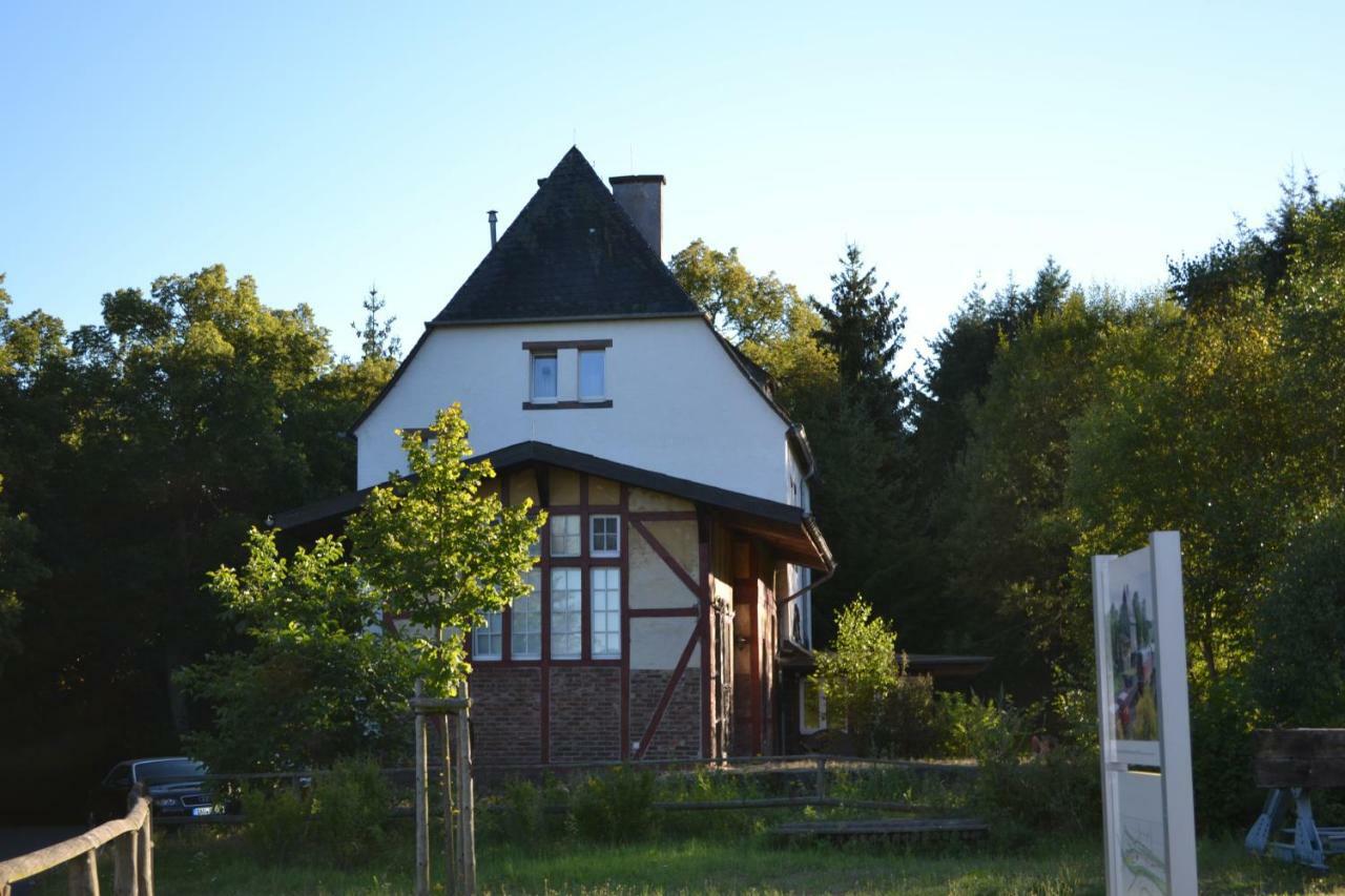 "Alter Bahnhof" Schalkenmehren Apartment ภายนอก รูปภาพ